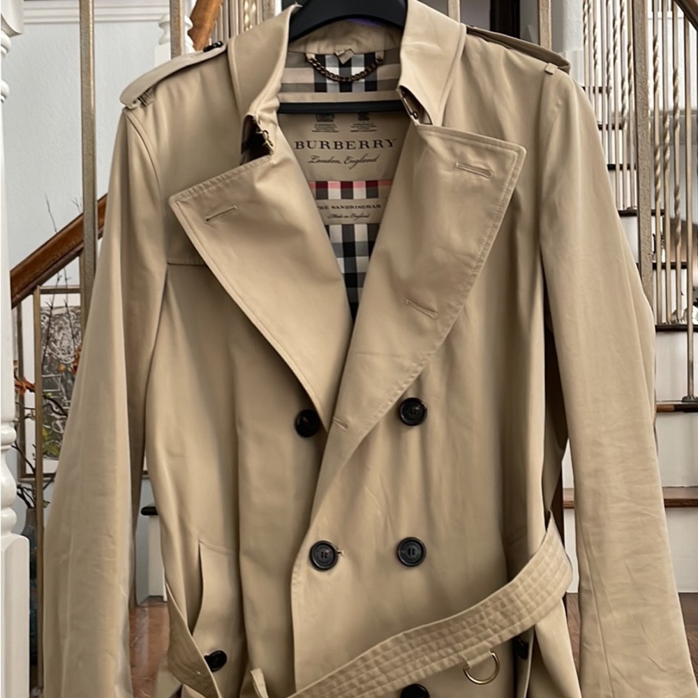 Burberry Sandringham Coat- NEW